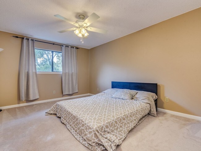 Building Photo - 9305 Springwood Dr
