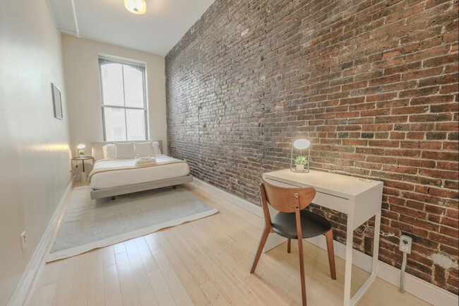 Building Photo - 37 Temple Pl