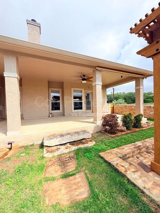Building Photo - 412 Shayla Ln