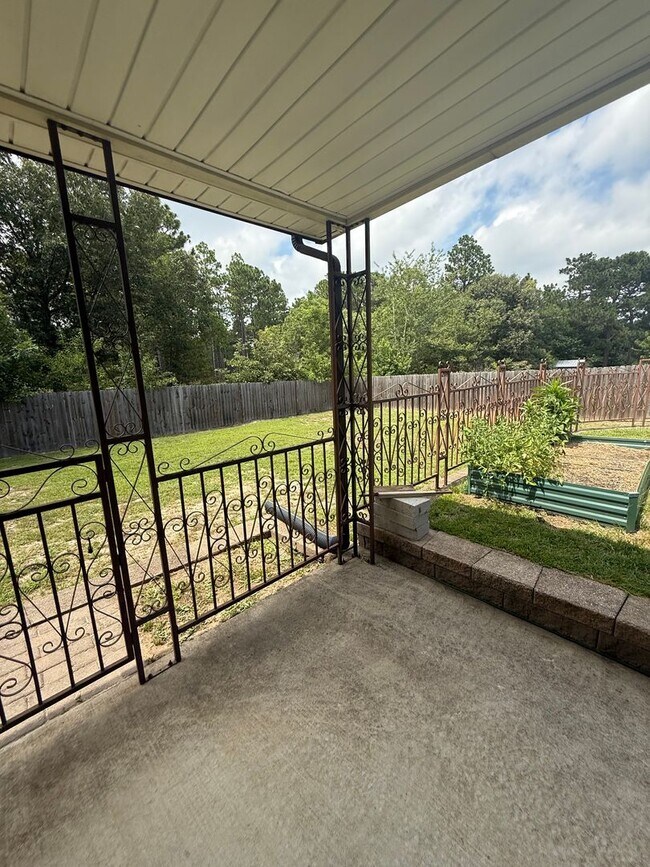 Building Photo - CALL or Text 910-284-4804 TO SCHEDULE