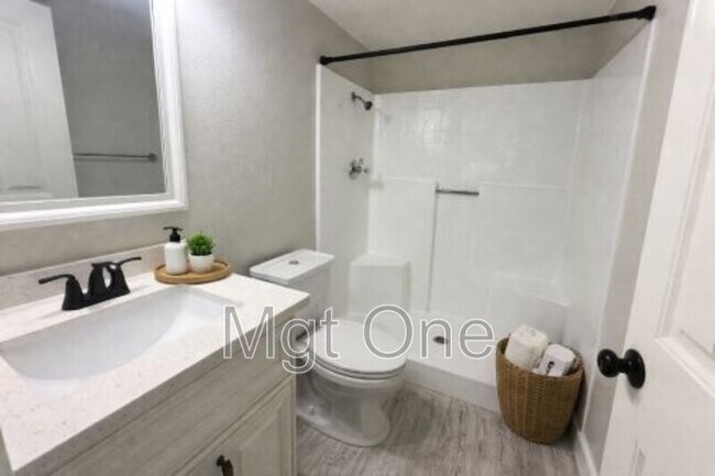 Building Photo - 25683 San Lupe Ave