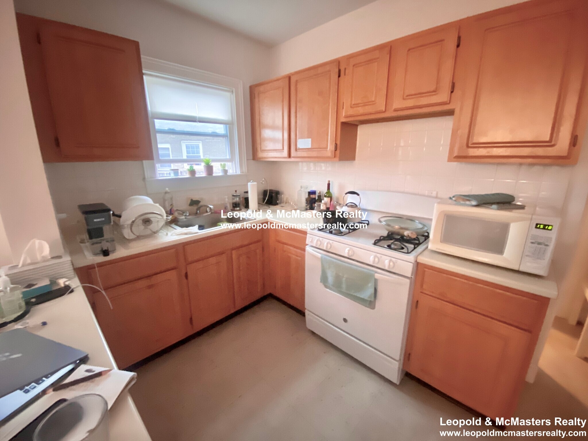 Building Photo - 456 Salem St