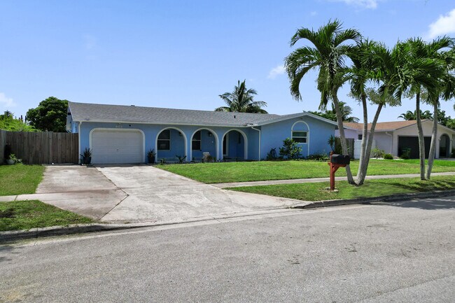 Building Photo - 855 NW 80th Terrace