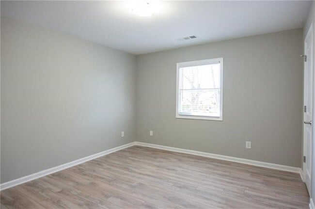 Building Photo - 3241 Turner St