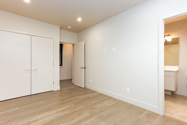Building Photo - Exquisite Tetherow Living with Resort Memb...