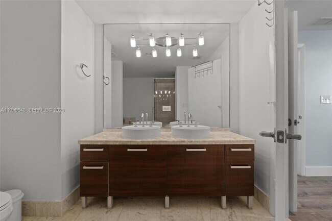 Building Photo - 253 NE 2nd St