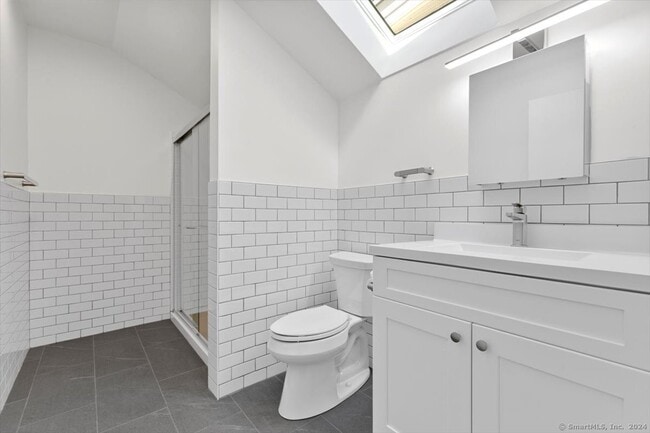 Building Photo - 972 State St