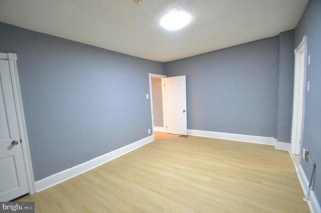 Building Photo - 1218 Hanson St