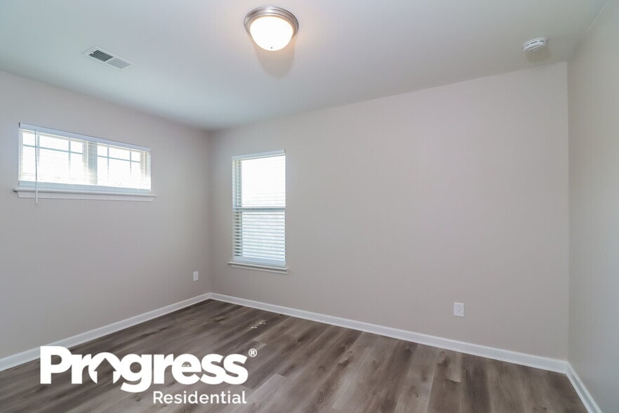 Building Photo - 117 Worthing Ln
