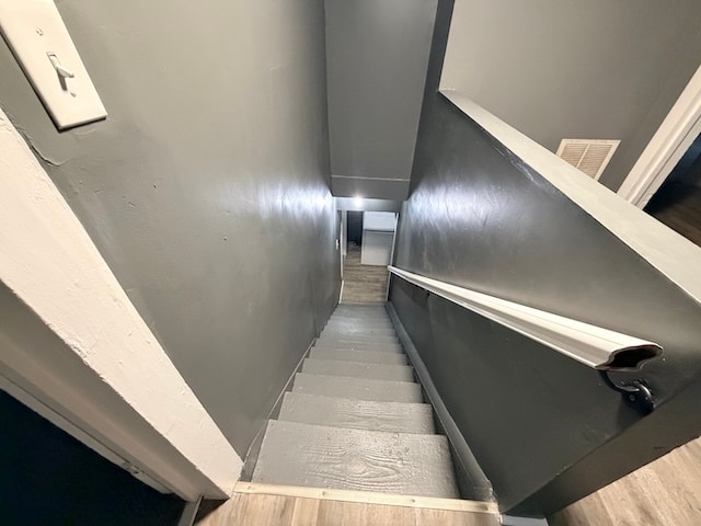 Building Photo - 803 W 3rd Ave