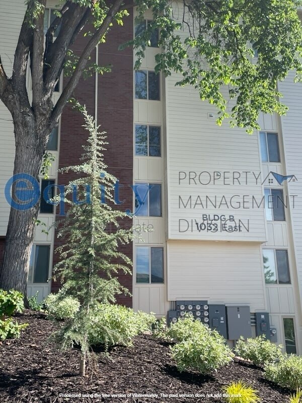 Building Photo - 1032 E 400 S