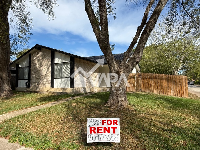 Building Photo - 7131 Cork Dr