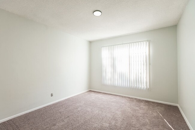 Interior Photo - 970 N. Serrano Ave.