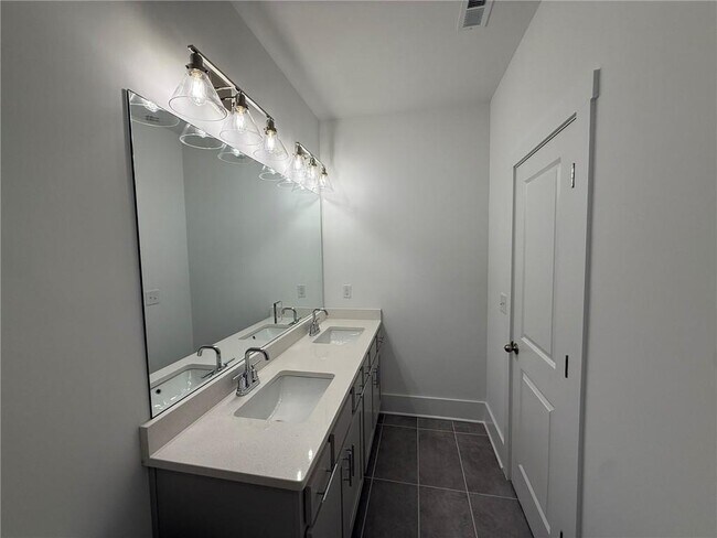 Building Photo - 1716 Gunnin Trce NW