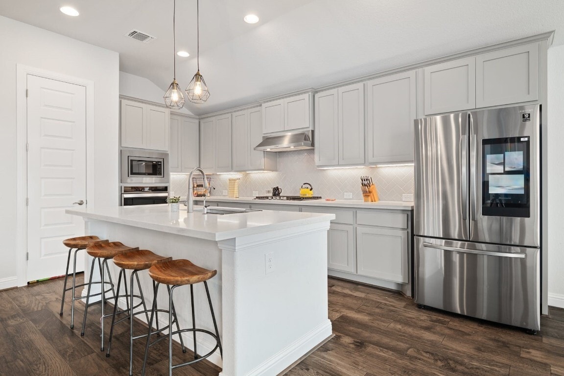 Kitchen - 513 Elworth Path