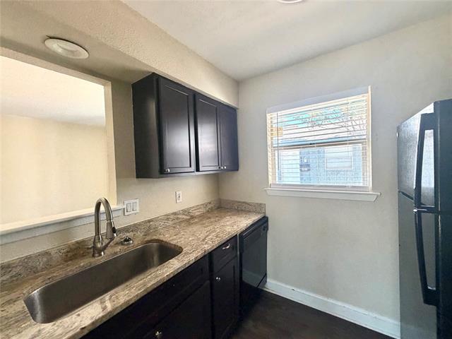 Building Photo - 901 Redbird Dr