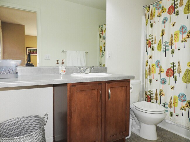 Building Photo - Central Park Home for Rent