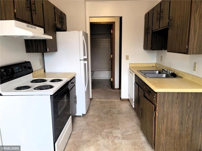 Building Photo - 415 S Wasson Ln