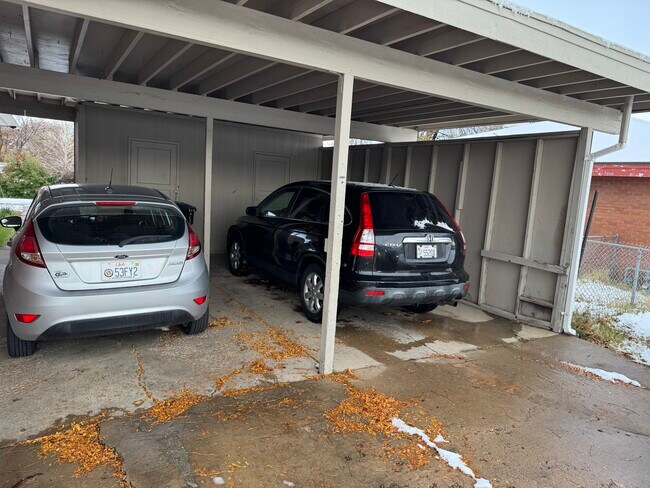 Parking/Storage Rm - 2059 N 250 W
