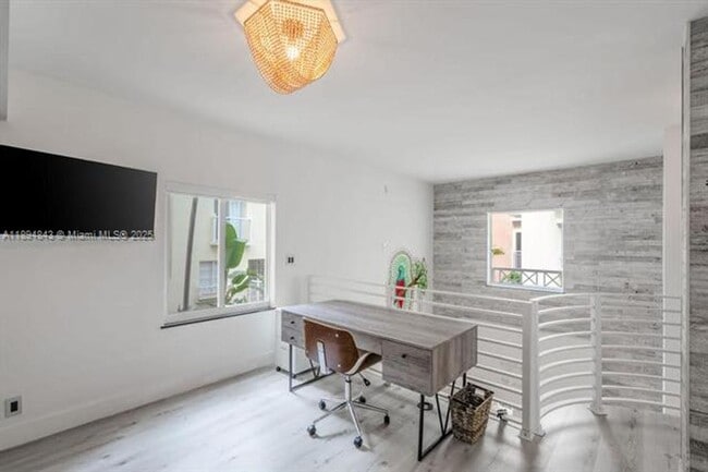 Building Photo - 100 Jefferson Ave