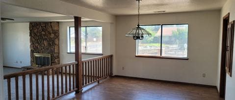 Building Photo - 161 N Silver Maple Way