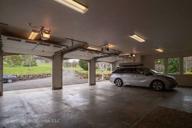 Building Photo - 5010 SE 362nd Ave