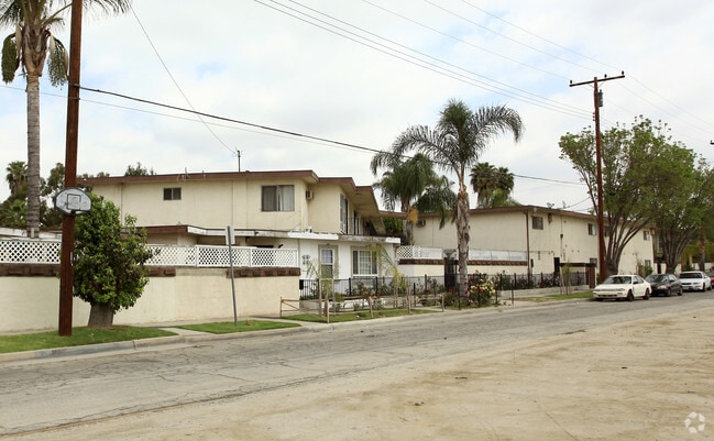 Building Photo - The Cedarcrest