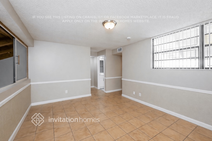 Building Photo - 1314 SW 131st Pl Cir E