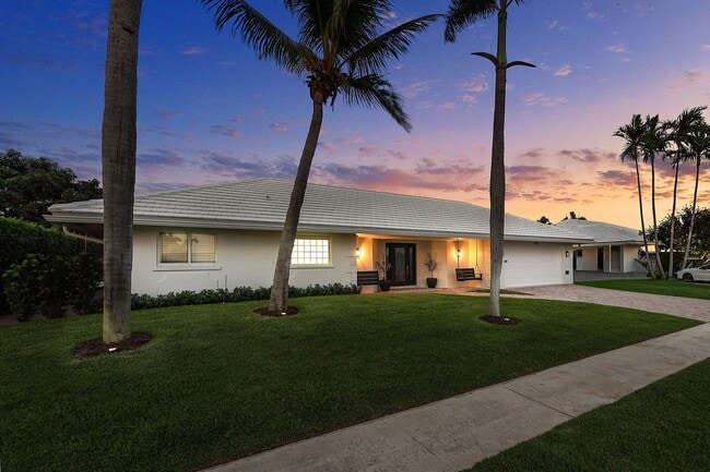 Building Photo - 1332 Tamarind Way