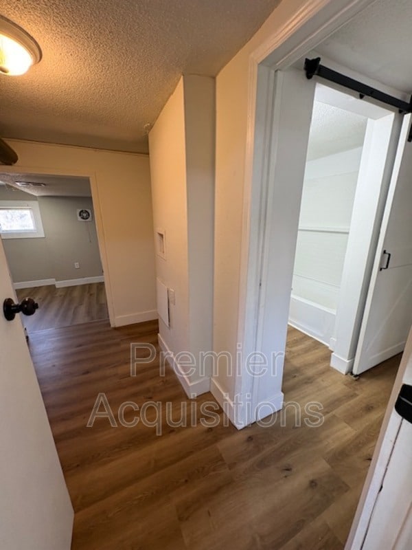 Building Photo - 2920 Hillcrest Ave