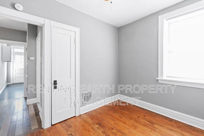 Building Photo - 3868 Meramec St