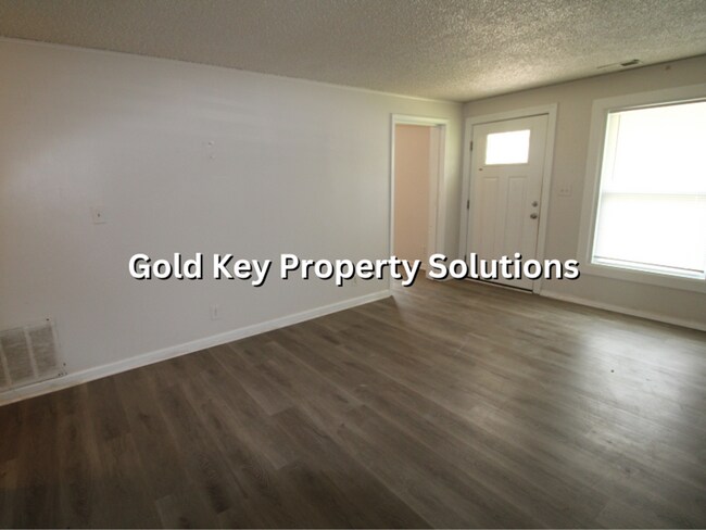 Building Photo - 4 Bed 1.5 Bath Home for Rent! (SECTION 8 APPROVED)