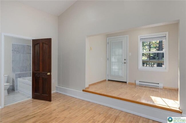 Building Photo - 273 Four Seasons Dr