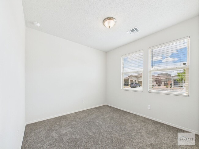 Building Photo - Brand New DR Horton Home Available Now