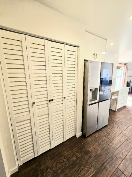 Building Photo - 3822 Aragon Dr