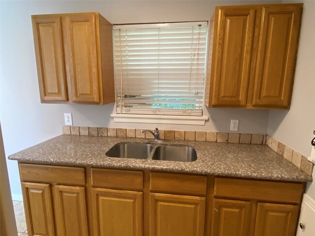 Building Photo - 311 S 3rd St