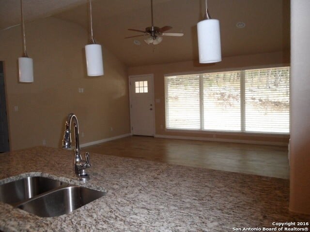 Building Photo - 606 Mockingbird Cove