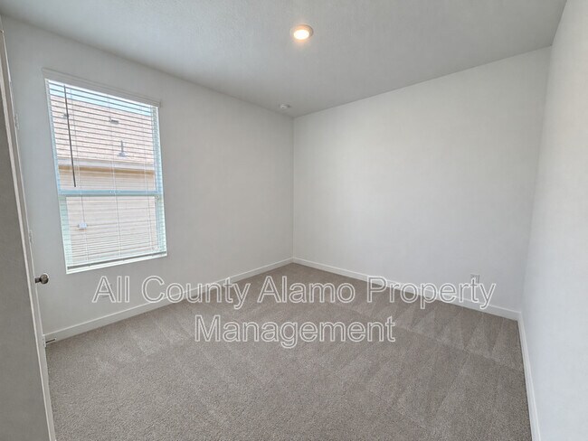 Building Photo - 6632 Titan Pk