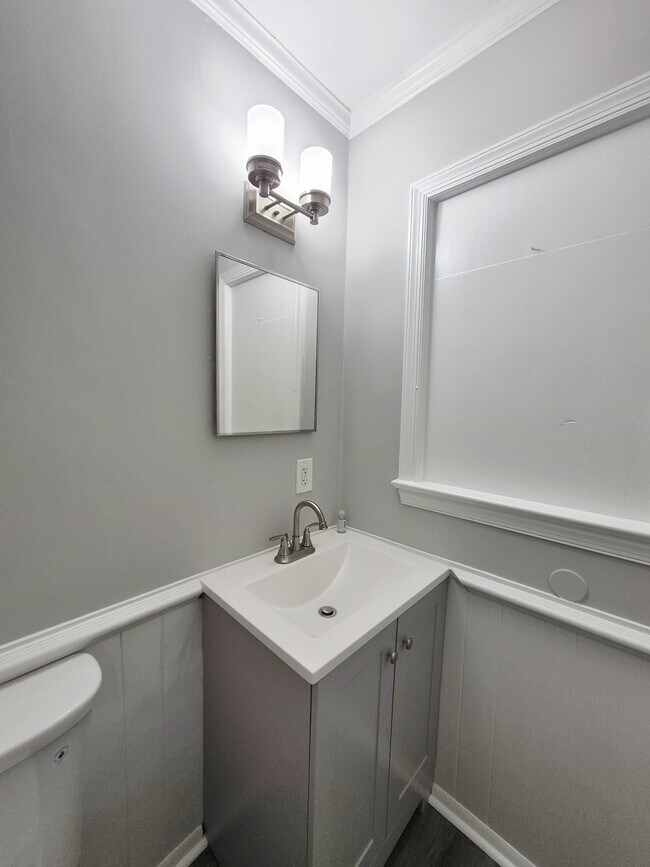 Building Photo - 97 Waterview Dr