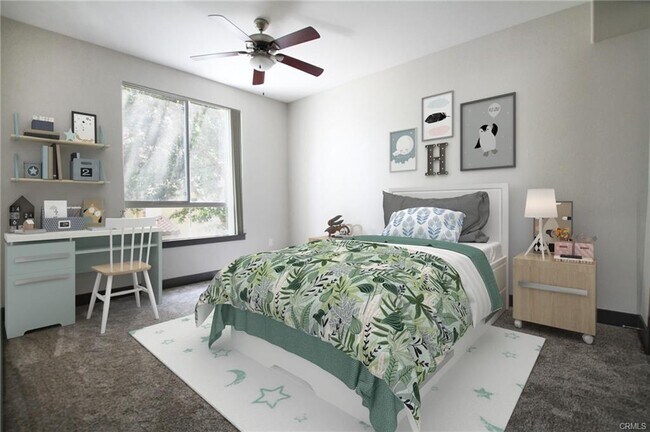 Primary Photo - 24545 Town Center Dr