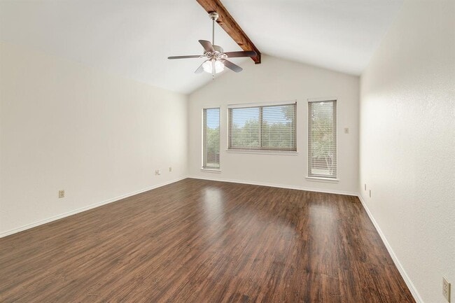 Building Photo - 6519 Hart Ln
