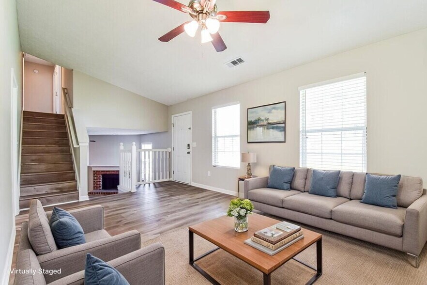 Building Photo - 6149 Raleigh Oaks Ct