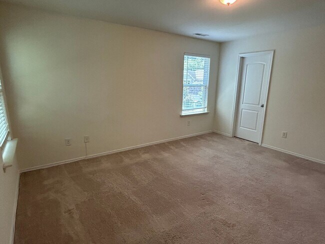 Building Photo - 3 Bedroom | 2.5 Bath Home in Raleigh - Fen...
