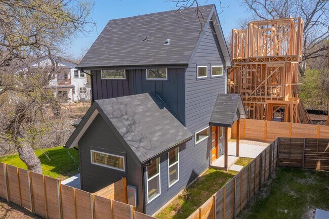 Building Photo - 4800 Prock Ln