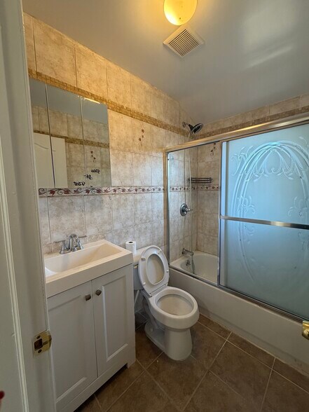 Building Photo - 3837 215th St