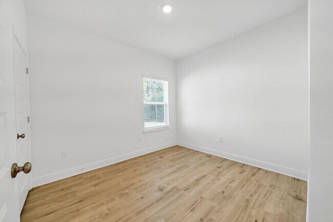 Building Photo - 52 Crimsyn Ryan Ct