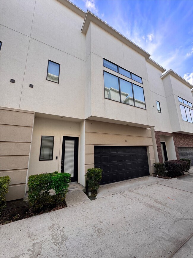 Building Photo - 54 N Hutcheson St