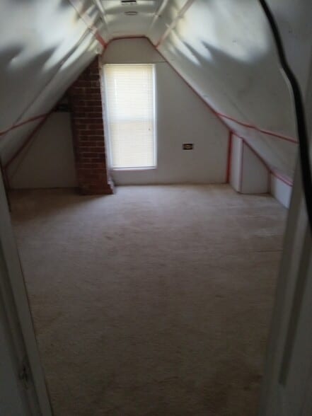 Building Photo - 417 King St