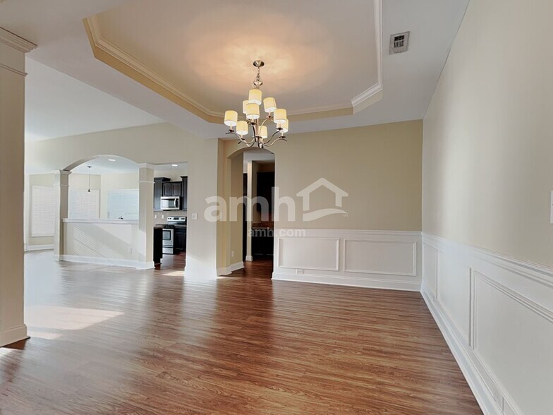 Building Photo - 3333 Cedar Branch Rd