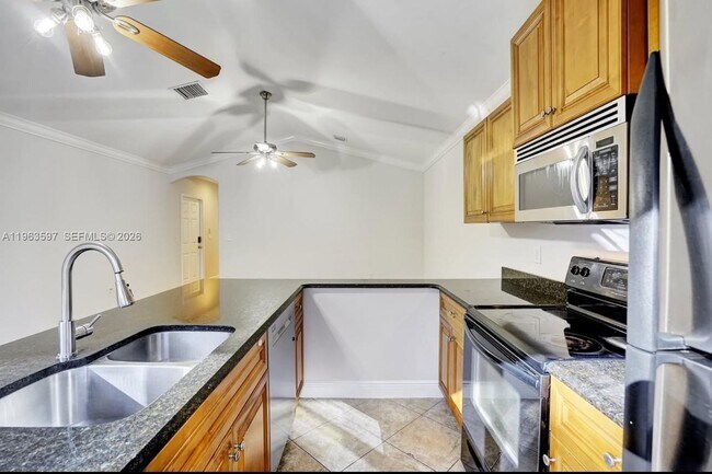 Building Photo - 4728 Clemens St